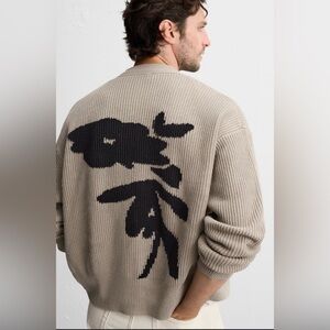 Zara Men's Cardigan in Beige with Black Floral Pattern